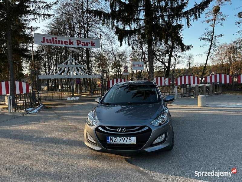 Szary Używany 2013 Hyundai i30 Kombi | 25 200 zł (Uczciwa cena) - Obraz 1/4