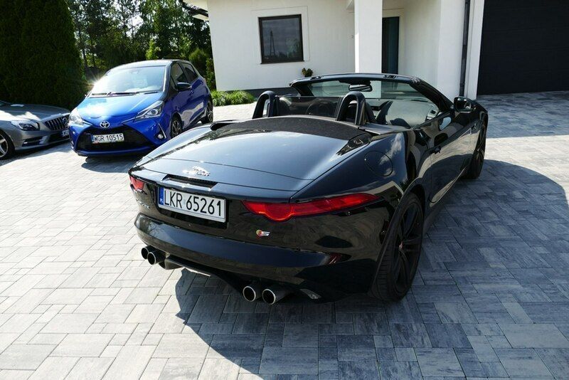 Używany Jaguar F-Type 495 KM (364 kW) 2014 Czarny (metalik) Kabriolet
