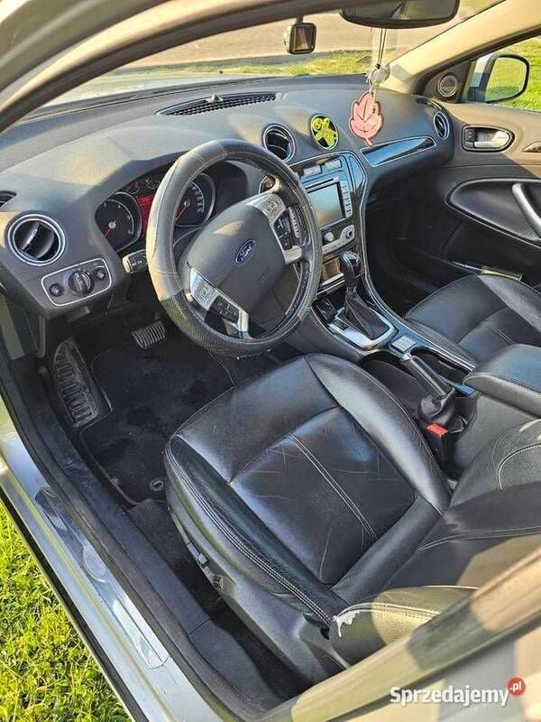 Używany Ford Mondeo 2007 Srebrny Sedan/Limuzyna