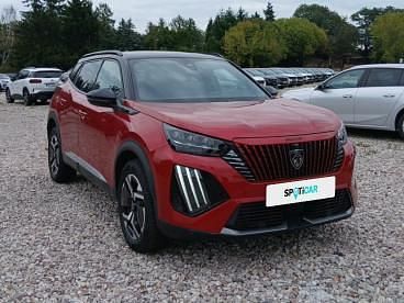 Używany Peugeot 2008 GT 130 KM (95 kW) 2024 Czerwony SUV