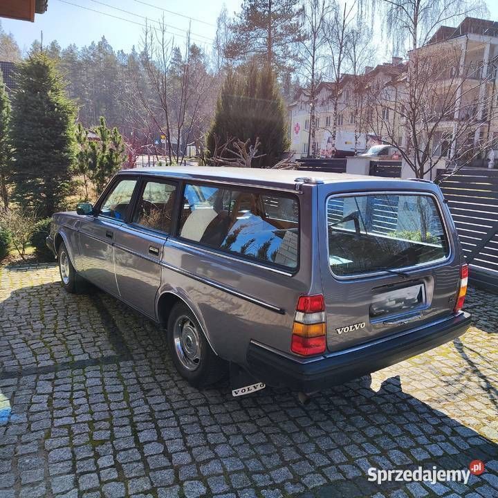 Używany 1984 Volvo 245 Kombi | 57 000 zł - Obraz 1/4