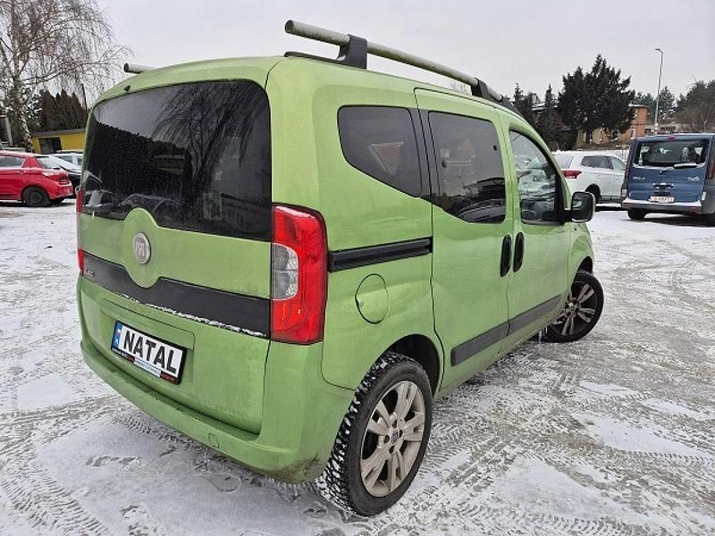Używany Fiat Qubo Trekking 75 KM (55 kW) 2012 Zielony jasny (metalik) Minivan