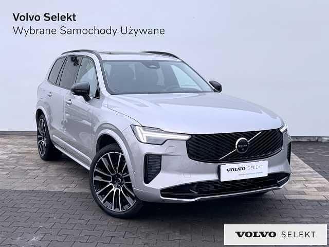 Używany Volvo XC90 455 KM (334 kW) 2025 Srebrny SUV