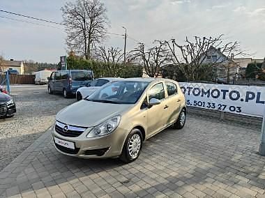 Używany Opel Corsa 80 KM (58 kW) 2009 Złoty (metalik) Sedan/Limuzyna