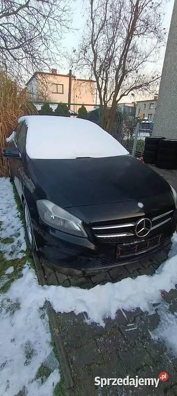 Czarny Używany 2013 Mercedes A180 Sedan/Limuzyna | 39 800 zł (Super Cena) - Obraz 1/4