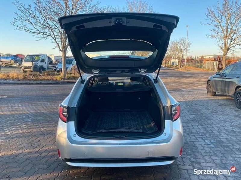 Używany Toyota Corolla 2020 Biały Sedan/Limuzyna