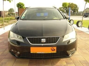 Czarny Używany 2014 Seat Leon Kombi | 33 700 zł (Uczciwa cena) - Obraz 1/4