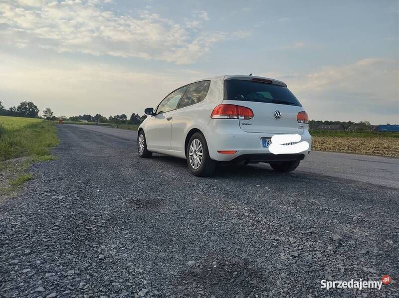 Biały Używany 2010 VW Golf VI Hatchback | 20 000 zł (Uczciwa cena) - Obraz 1/4