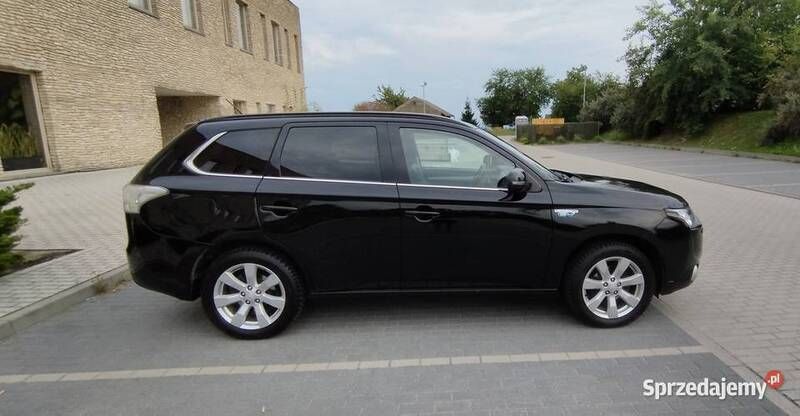 Używany 2014 Mitsubishi Outlander P-HEV SUV | 49 900 zł (Uczciwa cena) - Obraz 1/4