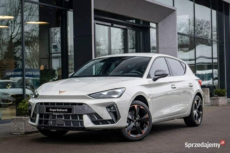 Nowe Cupra Leon 2026 Szary Hatchback
