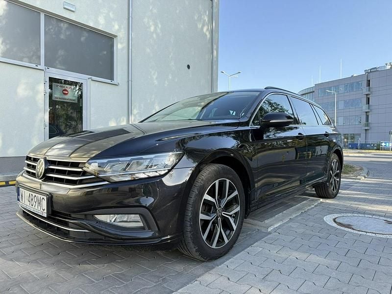 Używany VW Passat 150 KM (110 kW) 2022 Czarny (metalik) Kombi