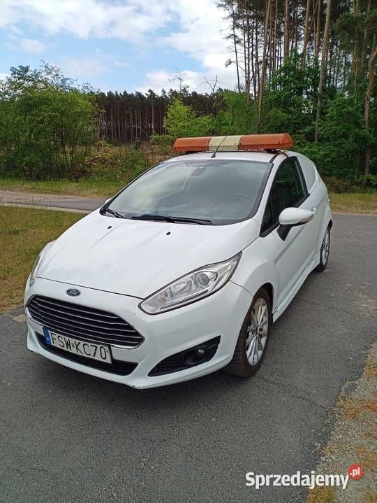 Biały Używany 2015 Ford Fiesta Hatchback | 15 000 zł (Dość drogi) - Obraz 1/4