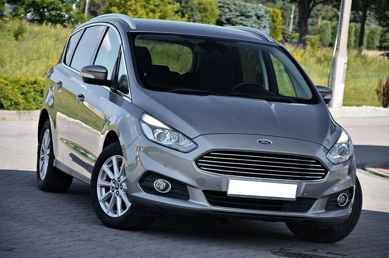 Inny (metalik, perła) Używany 2017 Ford S-MAX S Minivan | 48 900 zł (Super Cena) - Obraz 1/4