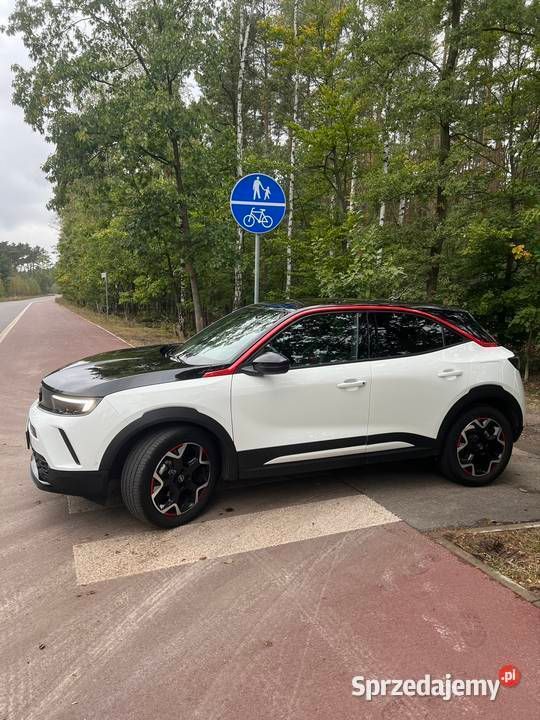 Biały Używany 2021 Opel Mokka GS Line SUV | 74 500 zł (Uczciwa cena) - Obraz 1/4