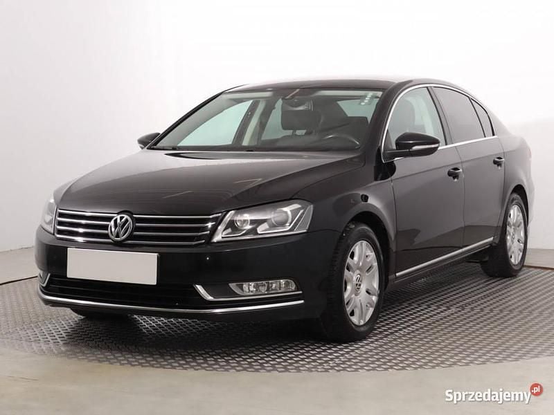 Używany VW Passat 2014 Czarny Sedan/Limuzyna