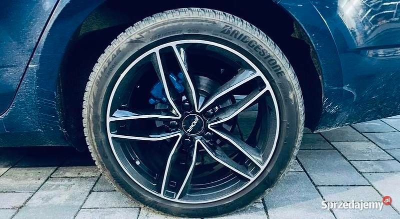 Niebieski Używany 2013 Skoda Octavia Kombi | 16 500 zł (Uczciwa cena) - Obraz 1/4