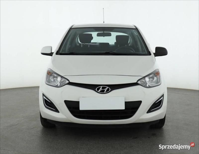 Biały Używany 2014 Hyundai i20 Hatchback | 22 999 zł (Uczciwa cena) - Obraz 1/4
