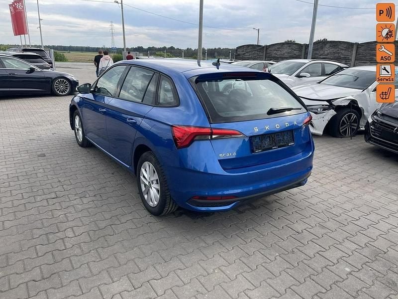 Niebieski Używany 2025 Skoda Scala Hatchback | 36 900 zł - Obraz 1/4