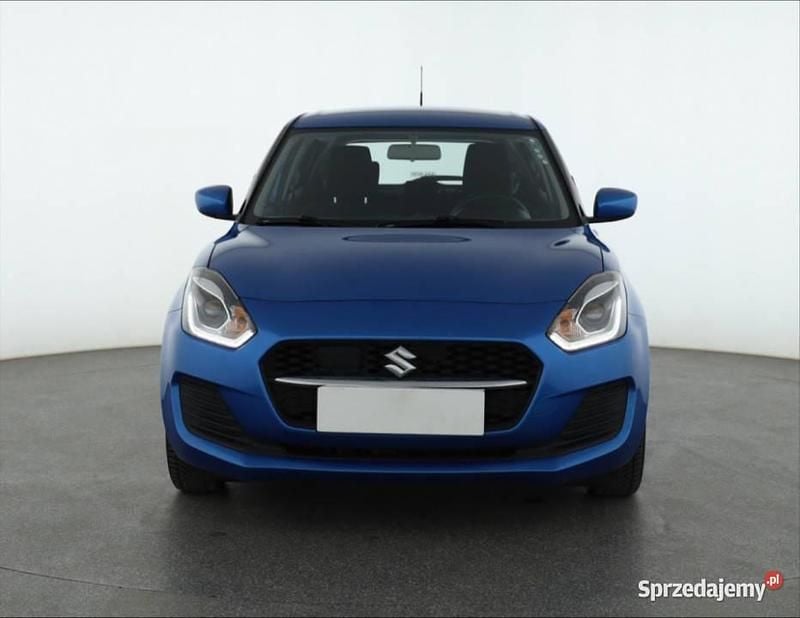 Używany Suzuki Swift 90 KM (66 kW) 2020 Niebieski Hatchback
