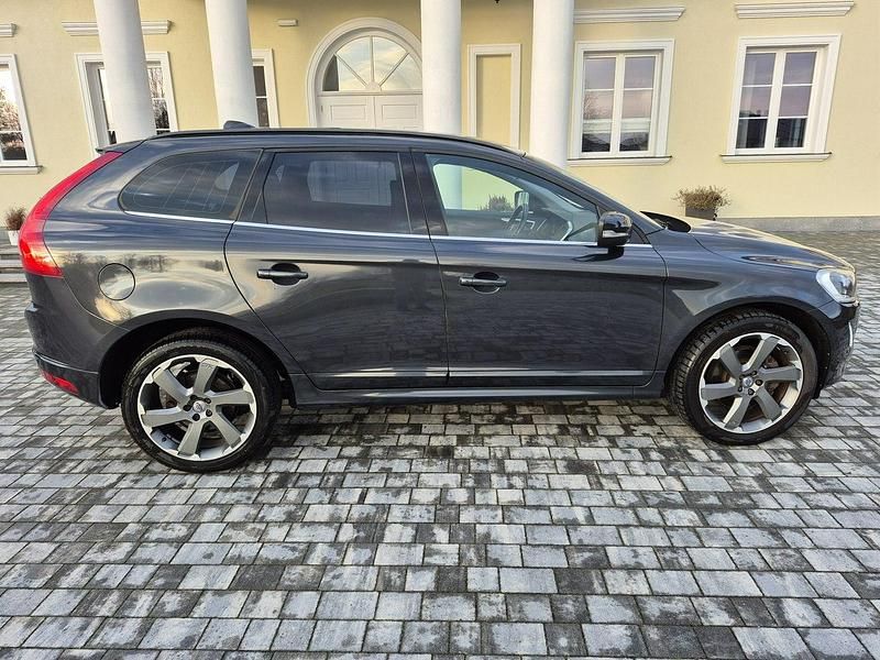 Używany Volvo XC60 180 KM (132 kW) 2015 Szary SUV