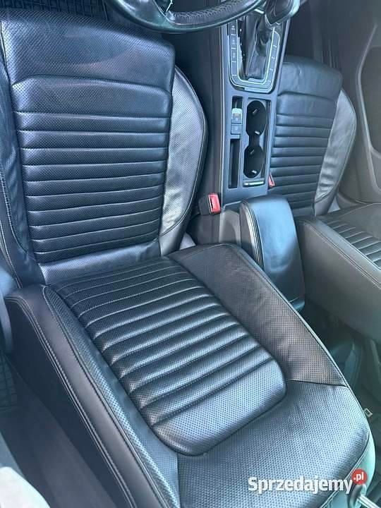 Używany VW Passat 180 KM (132 kW) 2016 Biały Sedan/Limuzyna