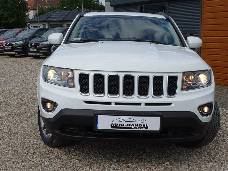 Używany Jeep Compass 163 KM (119 kW) 2014 Biały SUV