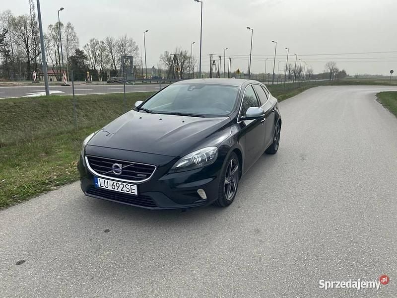 Czarny Używany 2013 Volvo V40 R-Design Kombi | 40 900 zł - Obraz 1/4