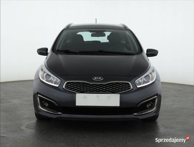 Szary Używany 2017 Kia Ceed Kombi | 47 499 zł (Uczciwa cena) - Obraz 1/4