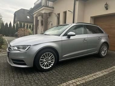 Srebrny Używany 2016 Audi A3 Hatchback | 44 900 zł (Dobra cena) - Obraz 1/4