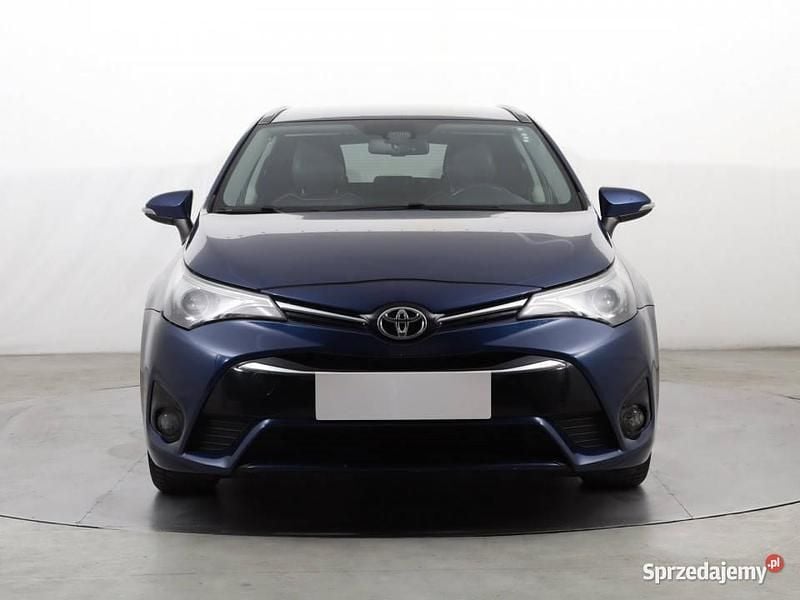 Niebieski Używany 2015 Toyota Avensis Kombi | 39 999 zł (Uczciwa cena) - Obraz 1/4
