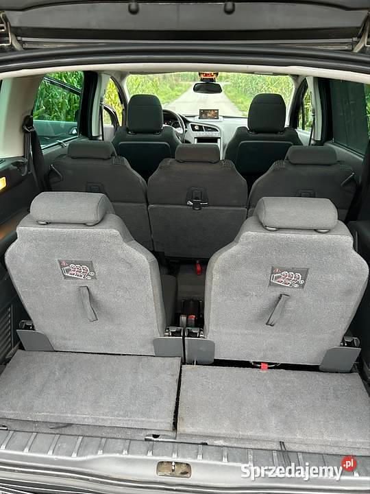 Używany Peugeot 5008 2016 Czarny Minivan