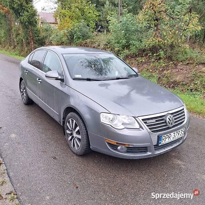 Szary Używany 2008 VW Passat Sedan/Limuzyna | 15 900 zł (Uczciwa cena) - Obraz 1/4