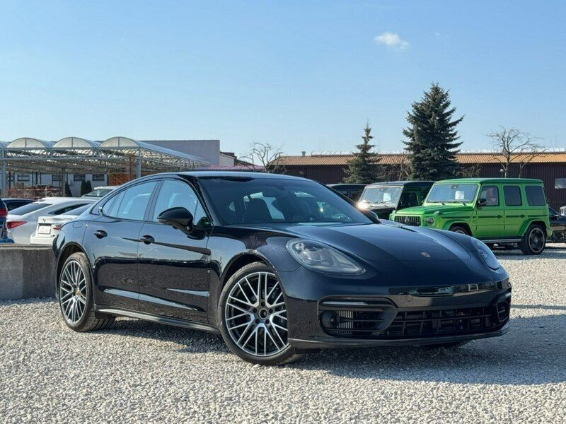 Czarny (metalik) Używany 2023 Porsche Panamera Sedan/Limuzyna | 499 900 zł - Obraz 1/4