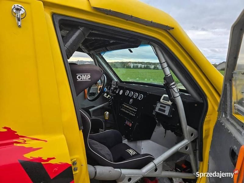 Używany Mitsubishi Pajero 2016 Żółty SUV