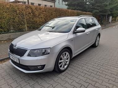 Używany Skoda Octavia Joy 150 KM (110 kW) 2016 Srebrny Kombi
