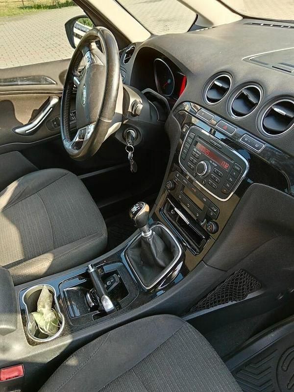 Używany Ford Galaxy 2011 Inny kolor Minivan