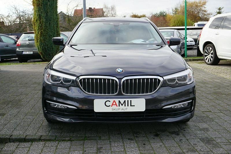 Używany BMW 520 190 KM (139 kW) 2018 Czarny Kombi