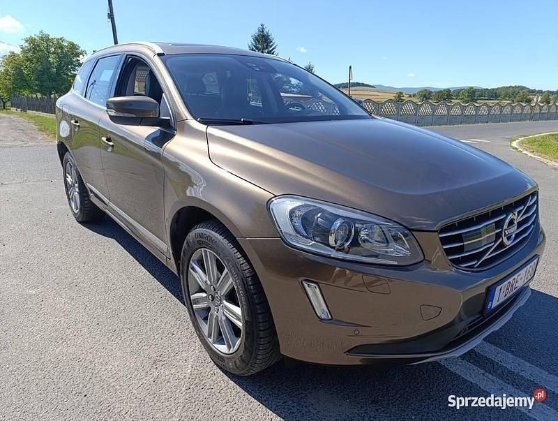 Beżowy Używany 2015 Volvo XC60 SUV | 58 900 zł (Dobra cena) - Obraz 1/4