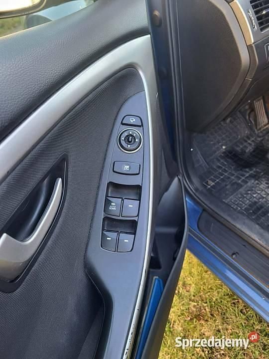 Używany Hyundai i30 101 KM (74 kW) 2016 Niebieski Hatchback