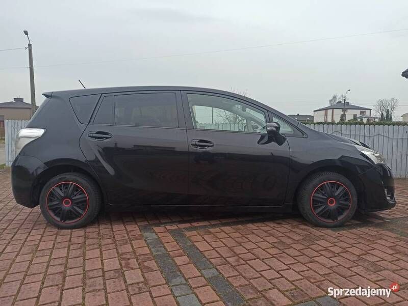 Używany 2015 Toyota Verso Minivan | 24 000 zł (Dobra cena) - Obraz 1/4