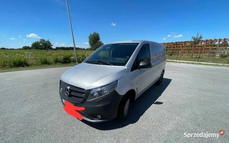 Używany Mercedes Vito 2015 Srebrny Van