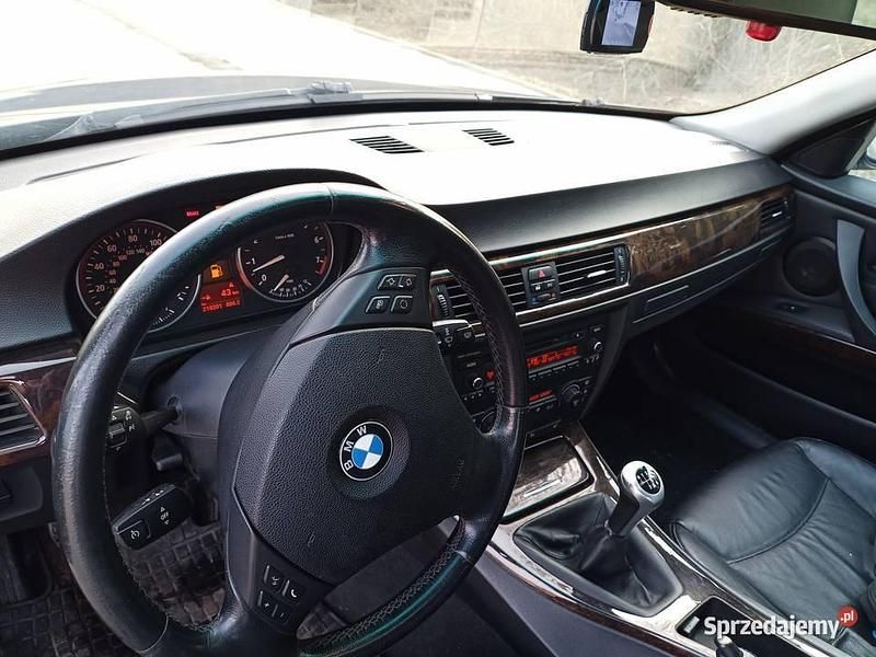 Używany BMW 330 2006