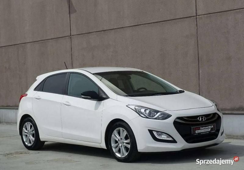 Inny kolor Używany 2014 Hyundai i30 GO! Sedan/Limuzyna | 35 500 zł (Dobra cena) - Obraz 1/4