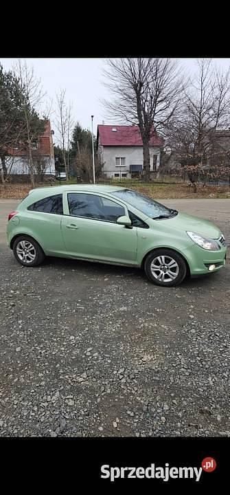 Używany Opel Corsa 2009 Zielony Coupe