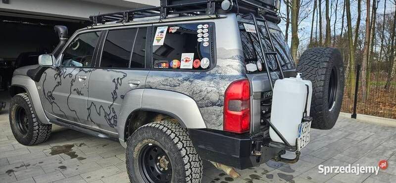 Szary Używany 2004 Nissan Patrol SUV | 90 000 zł - Obraz 1/4