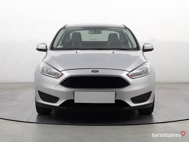 Srebrny Używany 2017 Ford Focus Sedan/Limuzyna | 34 999 zł (Uczciwa cena) - Obraz 1/4