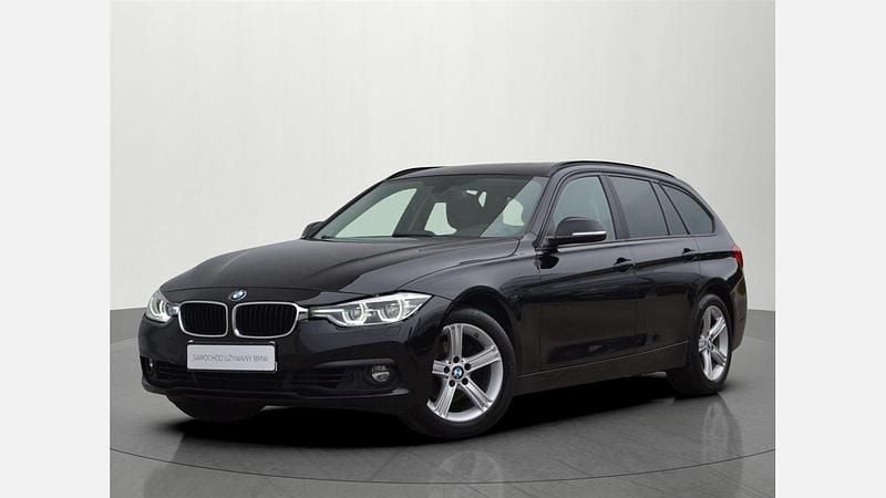Black 2 Używany 2018 BMW 318 Kombi | 69 900 zł (Uczciwa cena) - Obraz 1/3