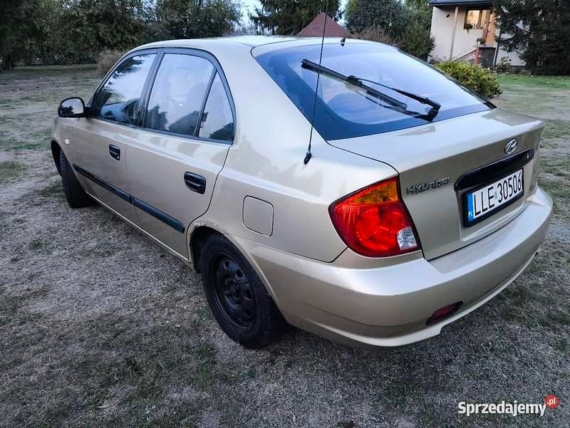 Używany Hyundai Accent 2004 Złoty Hatchback