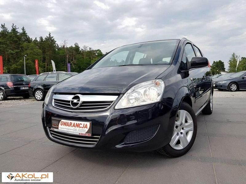 Czarny (metalik, perła) Używany 2010 Opel Zafira Minivan | 28 900 zł (Drogi) - Obraz 1/1