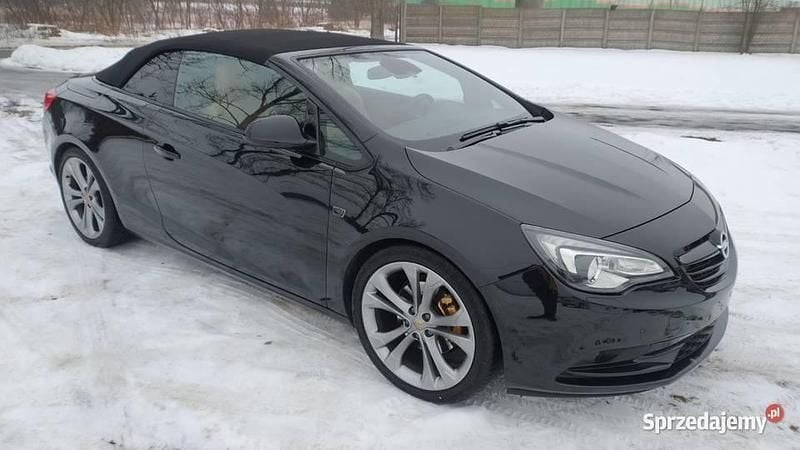 Używany Opel Cascada 2018 Czarny Kabriolet